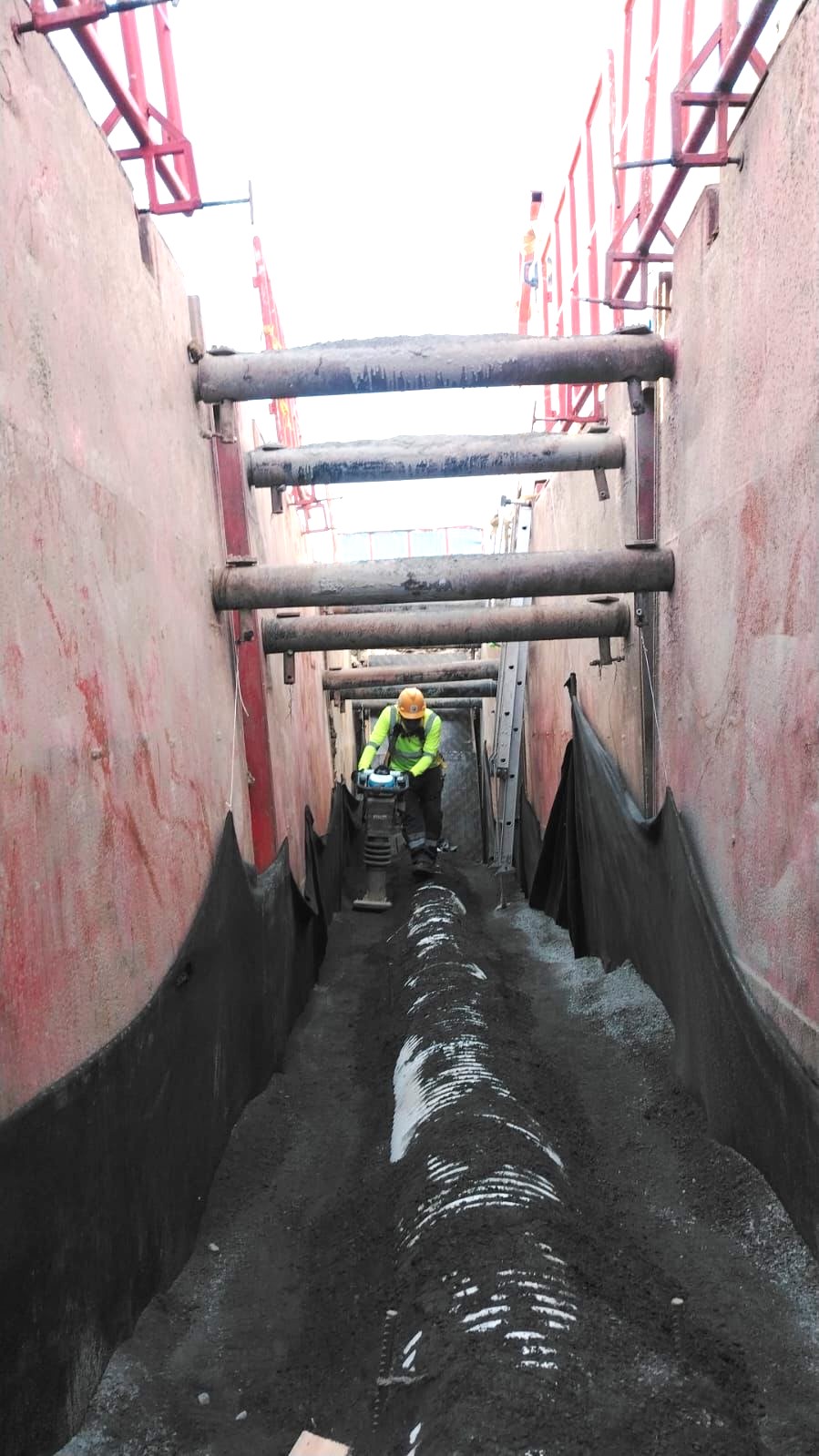 seguridad en excavaciones entibados metalicos panama